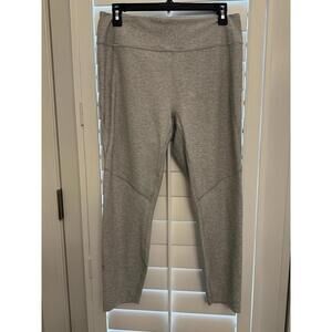 Outdoor Voices warmup crop leggings in dove gray size Large